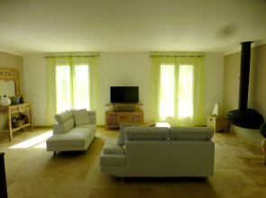 Villa With 3 Bedrooms in Lirac, With Private Pool, Enclosed Garden and