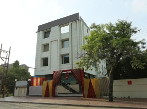 OYO 9178 Hotel New Central Park