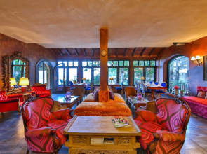 Cetmihan Hotel