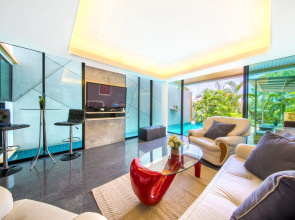 PARADISE Pool Villa Pattaya in Tropicana Village