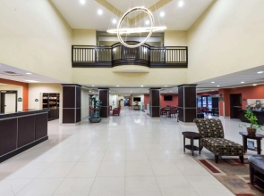 Wingate by Wyndham Lake Charles Casino Area