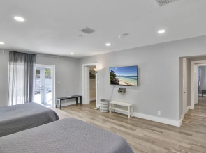 Tarpon River Getaway