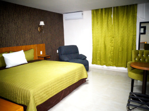 Royal Madero Inn