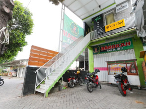 Spot On 2332 D'Green Homestay