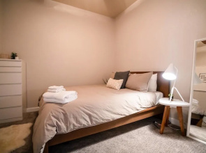 Elegance & Elevation: Mile High Condo in Highland