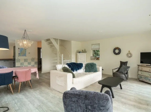Lovely 4-person Villa With Private Pool