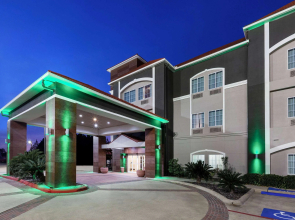 La Quinta Inn & Suites by Wyndham Lumberton