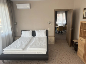 SPA Alchemist Residence