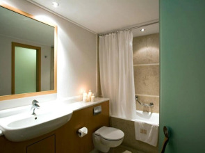 Central Athens Hotel