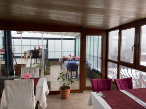 Spinel Hotel - Old City