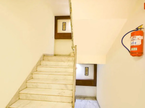 FabHotel Baba Residency