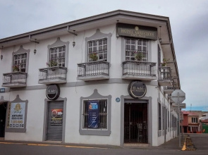 Hotel Arrecifes