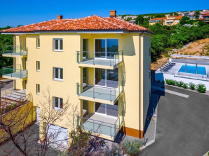 Stunning apartment in Kostrena Sveta Lucij w/ Outdoor swimming pool, Jacuzzi and 3 Bedrooms