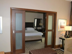 Отель Sheraton Khalidiya