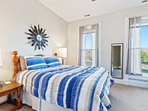 Indy Stadium Villas 707