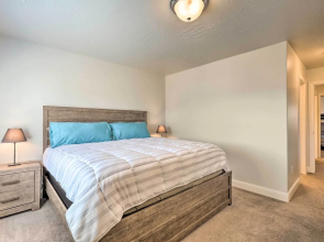 St George Area Townhome w/ Patio + Pool Access