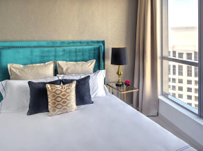Dream Inn Dubai Bay Central