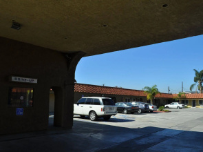 Rocky Inn Motel Long Beach, CA