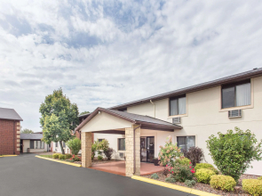 Baymont by Wyndham Dubuque