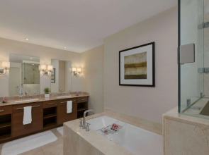 Bristol Panama, a Registry Collection Hotel