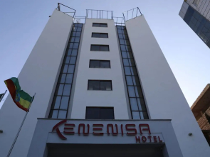 Kenenisa.. Oasis International Hotel