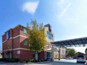Motel 6 McKinney, TX - North