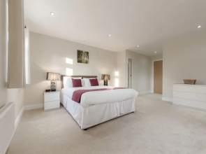 Roomspace Serviced Apartments Kinnaird Court