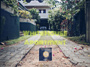 White House Apartment