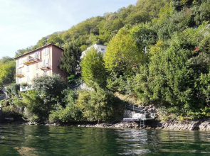 Charming house with the private dock I
