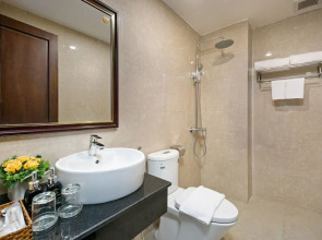 Celina Hotel & Apartment