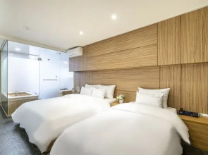 Tongyeong Hotel O2
