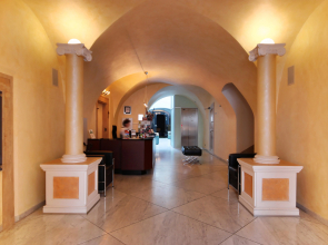 Skaritz Hotel & Residence
