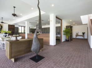 Lemongrass Pool Villa