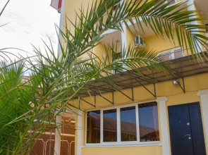 Kristall Guesthouse