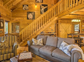 Lovely Log Cabin + Bunkhouse w/ Views & Yard!