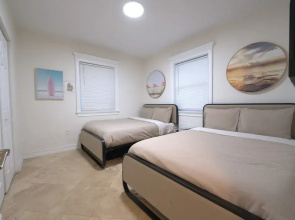 Biscayne Park 3BD2BA Spacious