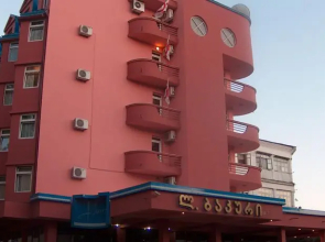 L Bakuri Hotel