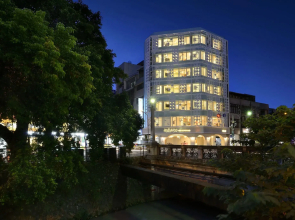 SSBHotel - Shin Sei Bashi