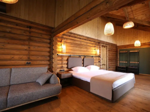 Homma Village House