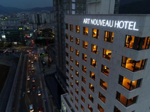 Geoje Art Nouveau Suite Hotel