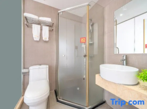 Jun'an Convenience Hotel (Chaoyang Square Nanning Railway Station)
