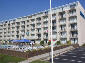 Acropolis Oceanfront Resort