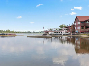 The Lodges at Breezy Point