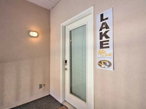 Balcony w/ Water Views: Lake Ozark Retreat!