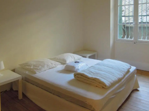 Superbspacious and quiet 4-rooms flat city center5 min walking gare #H9