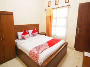 Griya Inayah by OYO Rooms