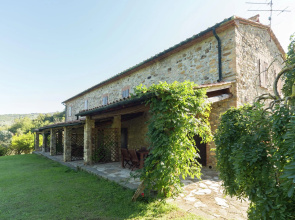 Atmospheric apartment in authentic house near beautiful Sasso Pisano