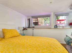 Beverly Hills Modern Guesthouse