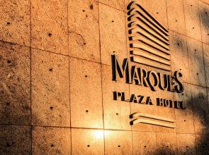 Marques Plaza Hotel