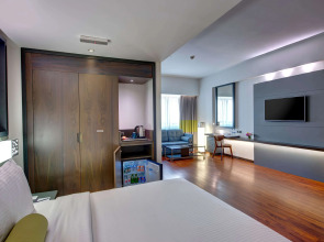 Howard Johnson Plaza By Wyndham Dubai Deira